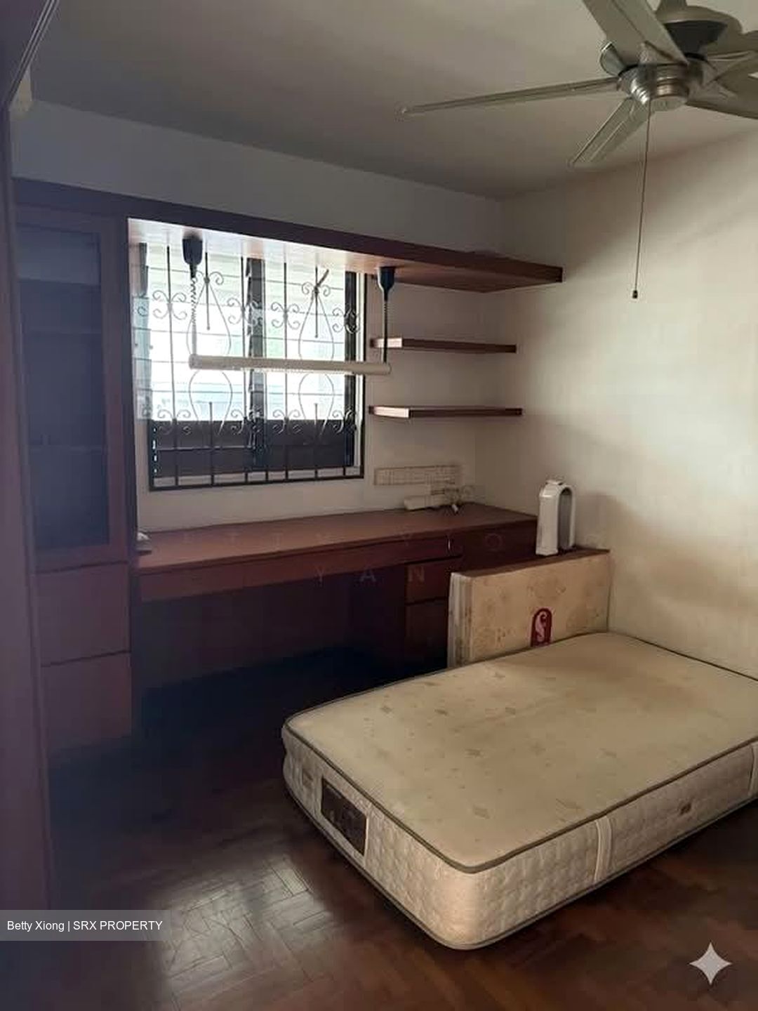 Blk 214 Bedok Town Centre (Bedok), HDB 3 Rooms #571394971